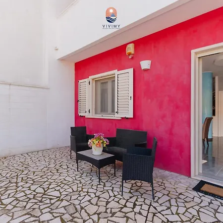 Semesterbostad Rosa Charme Mediterraneo By Vivimy *