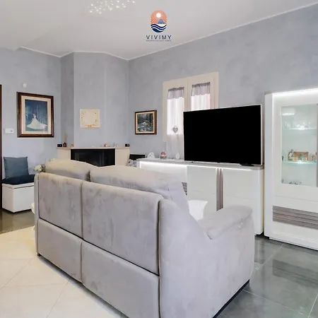 Semesterbostad Rosa Charme Mediterraneo By Vivimy Gallipolli